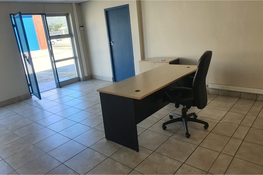 To Let commercial Property for Rent in Fairview Eastern Cape